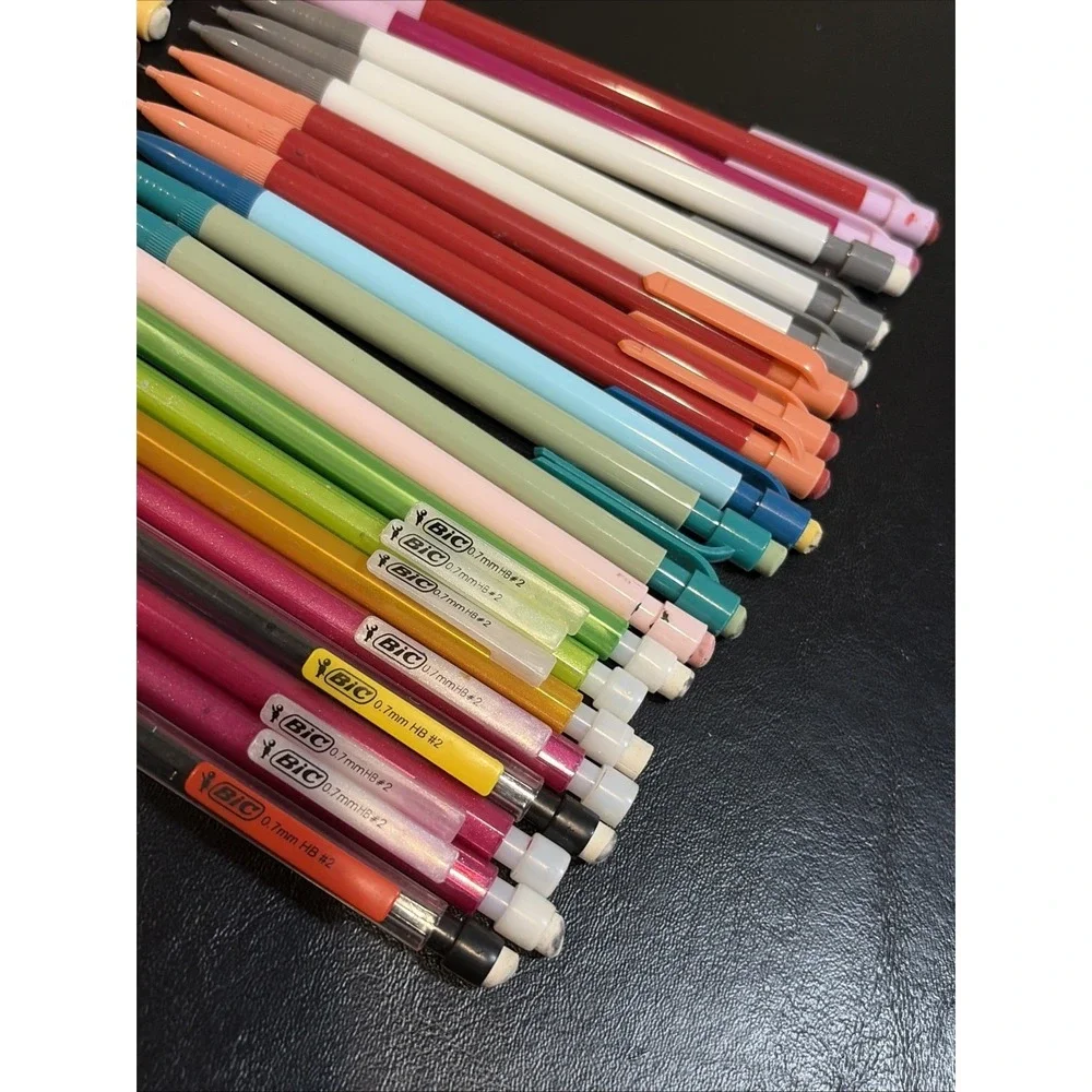 36 Mechanical Pencils: Bic And No Brand Name All With Lead